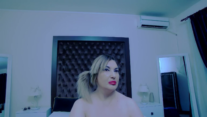 KiraLeila