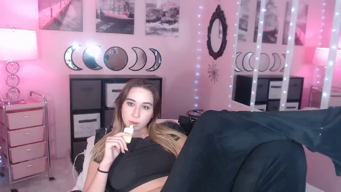 Lacey_Prescott