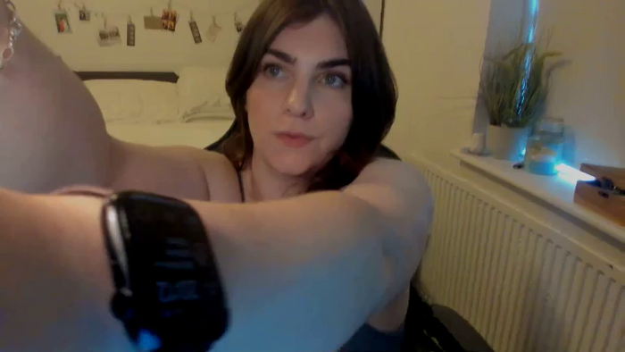34HHGamerGirlHannah