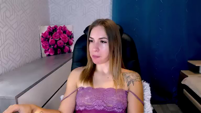 MeganNaughtyy