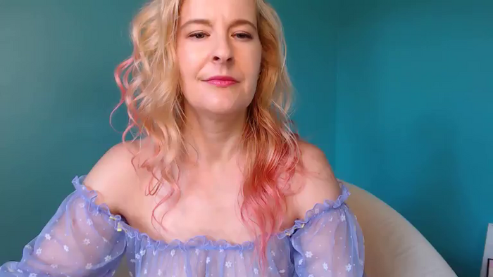 NadiaLayne
