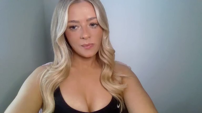 X_Zoey_UK