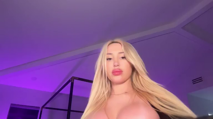 AmandaAndrewsxx