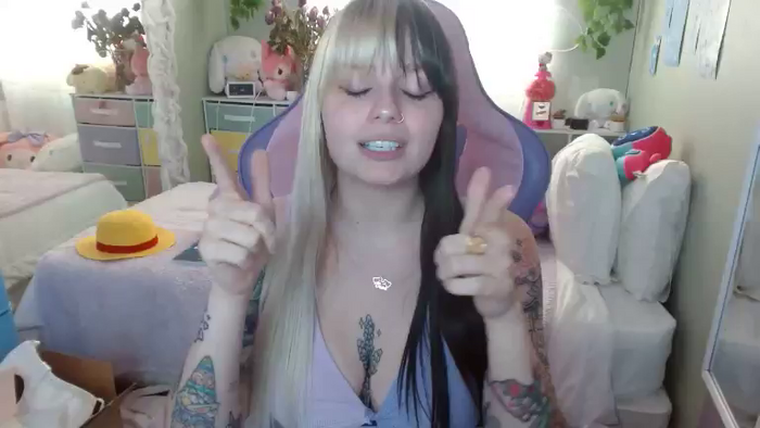 Angelina_Glass