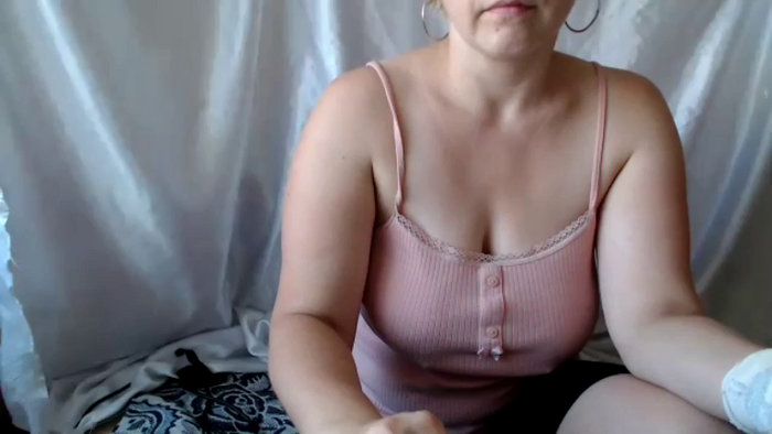 BettyGirlKiss