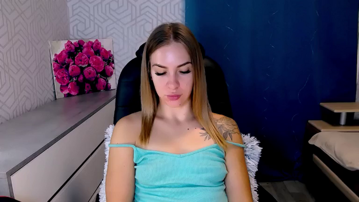 MeganNaughtyy