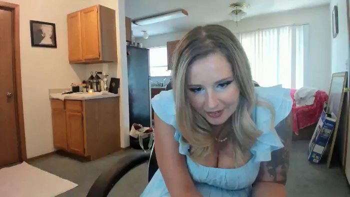 Hottyhousewife18