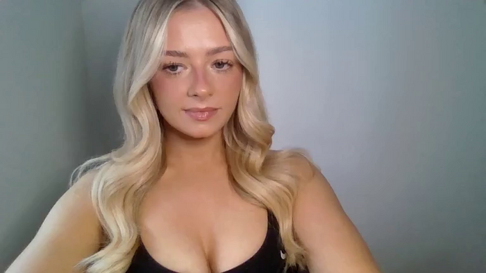 X_Zoey_UK