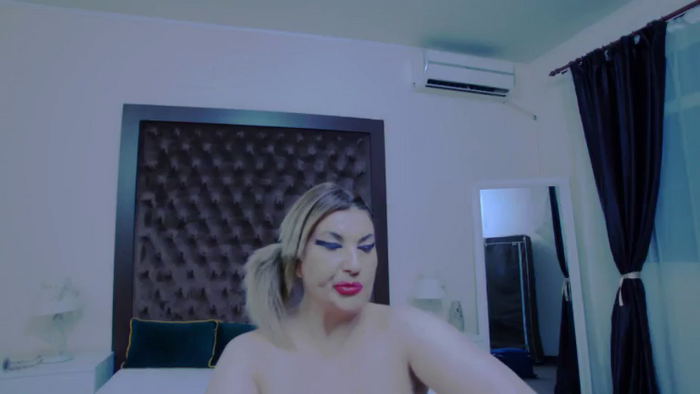 KiraLeila