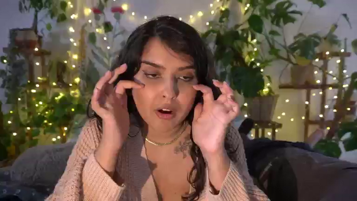MayaPetite