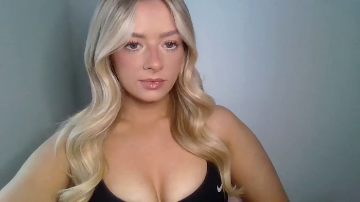 X_Zoey_UK