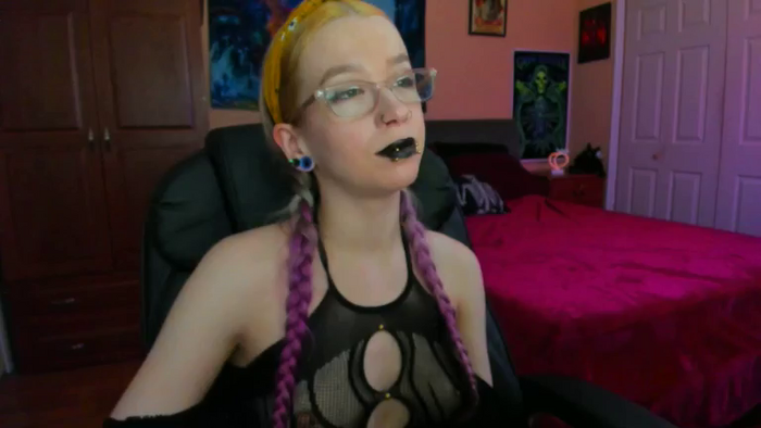 NikkiNorwalk