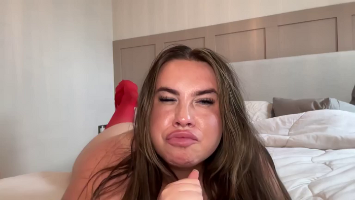 CharlieFoxxxUK