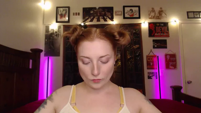 EmmaSubmissive