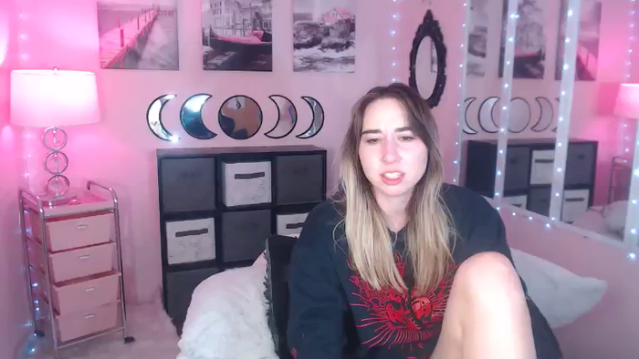 Lacey_Prescott
