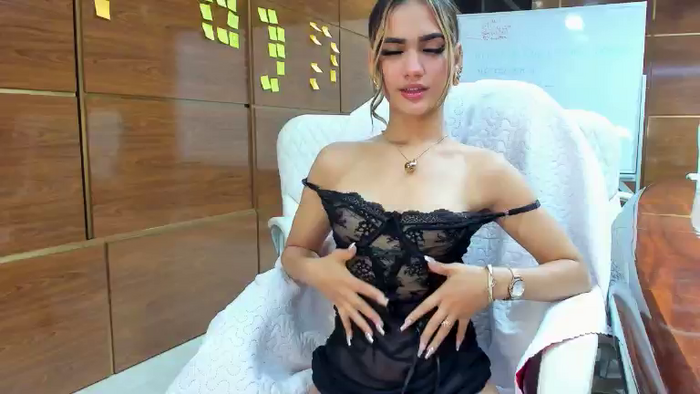 ZeyneJohnson