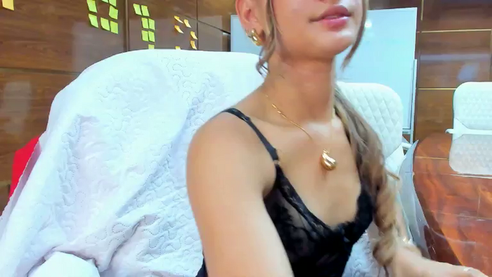 ZeyneJohnson