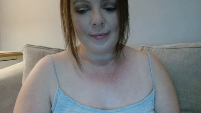 CurvyCourtneyUK