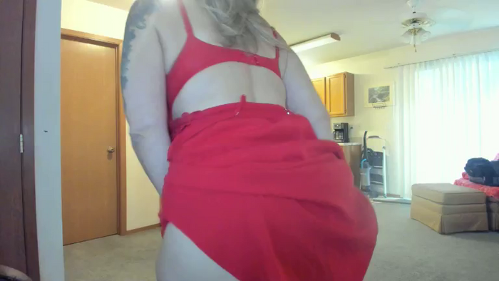 Hottyhousewife18