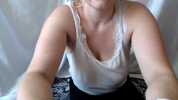 BettyGirlKiss