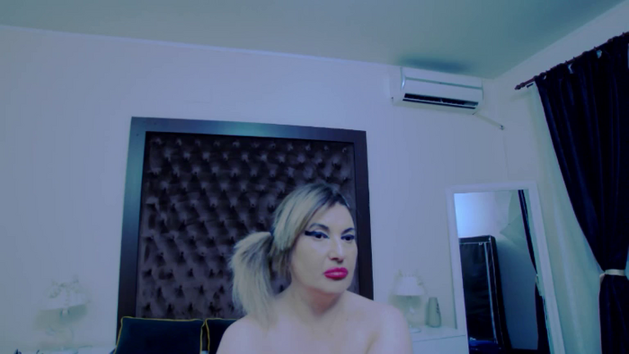 KiraLeila