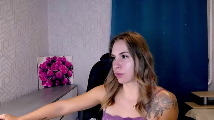MeganNaughtyy