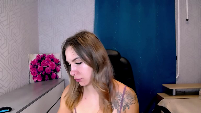 MeganNaughtyy