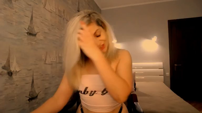 Nichole_Hill
