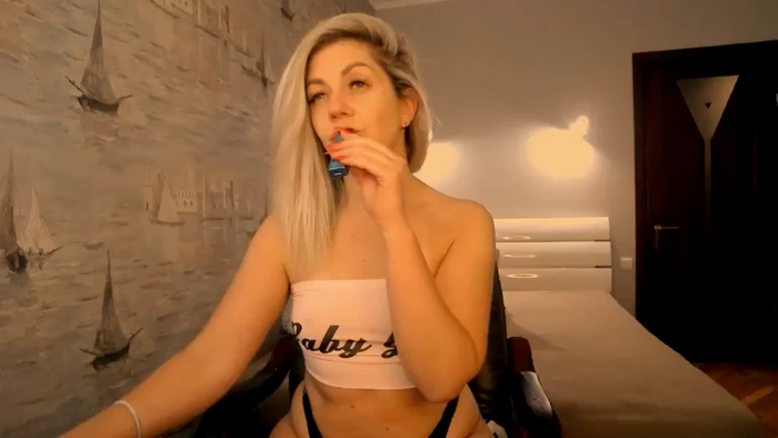 Nichole_Hill