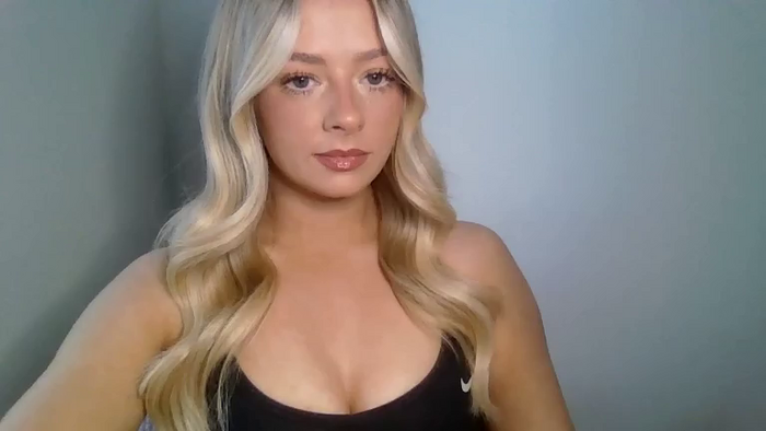 X_Zoey_UK
