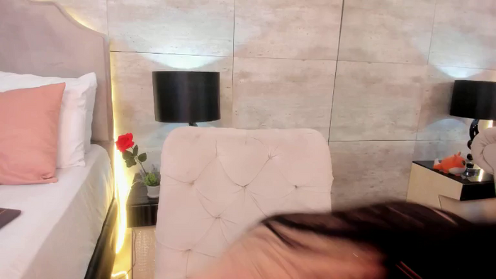 BellaTunder