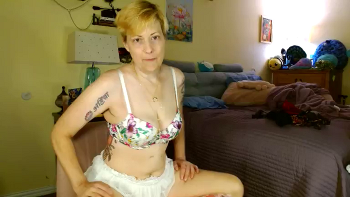 LucySmiles73