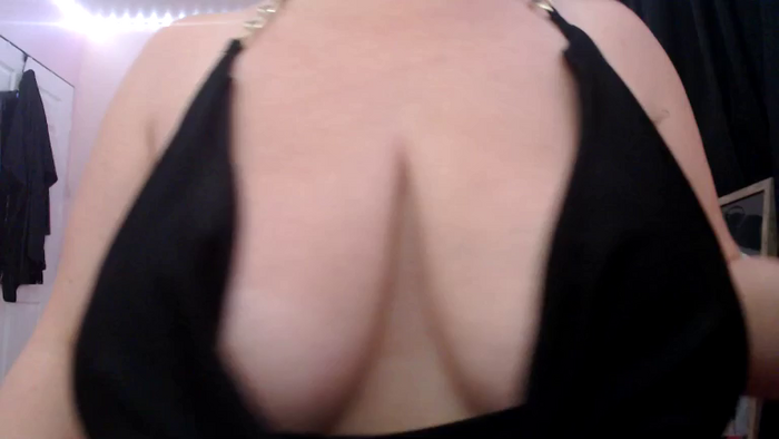 NikkiSkye