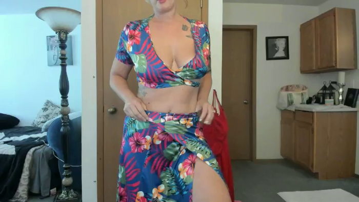 Hottyhousewife18