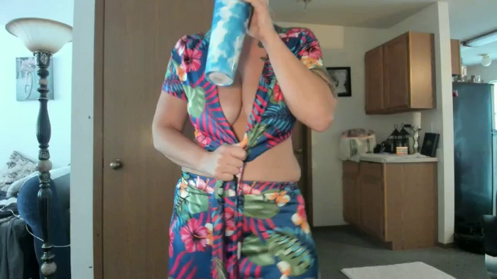Hottyhousewife18