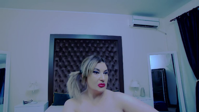 KiraLeila