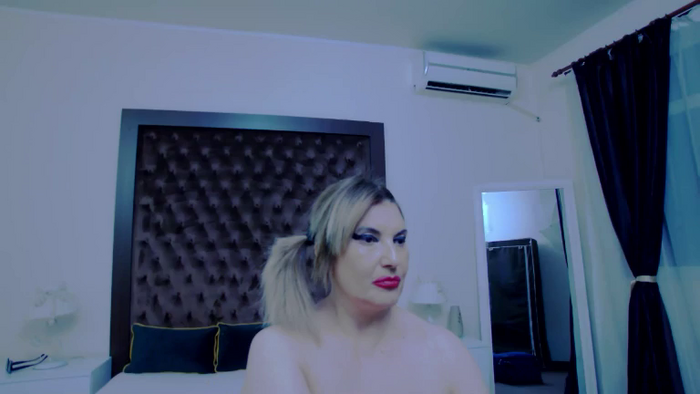 KiraLeila