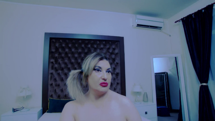 KiraLeila
