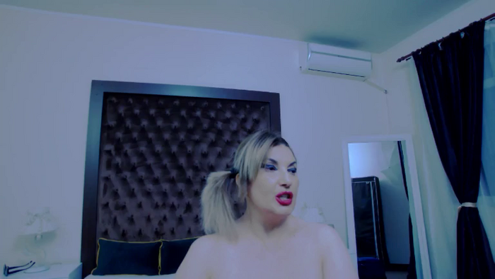 KiraLeila