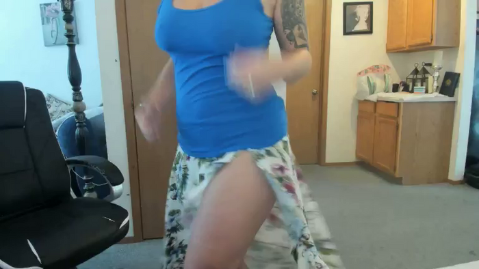 Hottyhousewife18