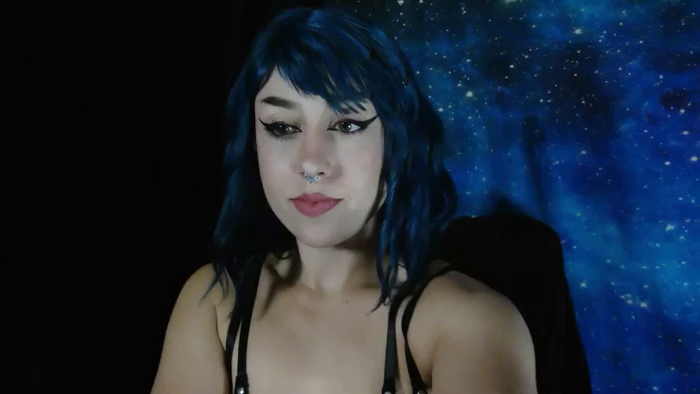 MissVikkiBlue