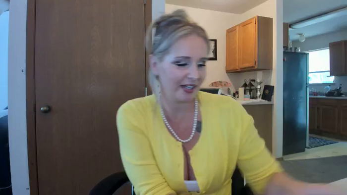 Hottyhousewife18