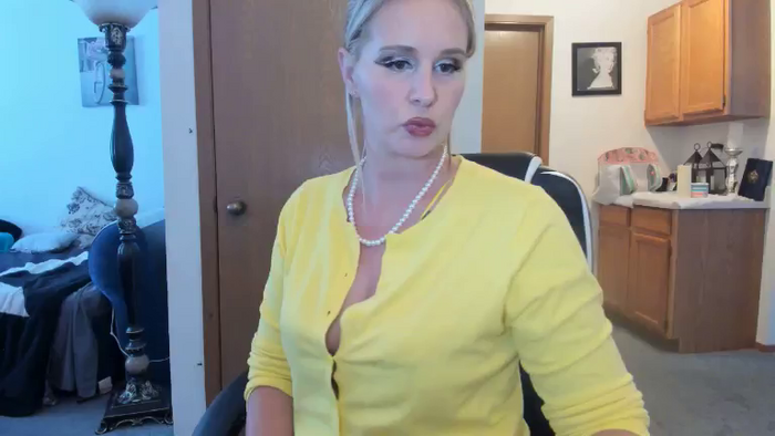 Hottyhousewife18