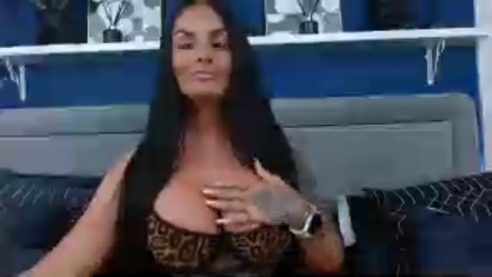BellaVixen23