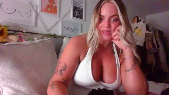 BlondeRizzoRose