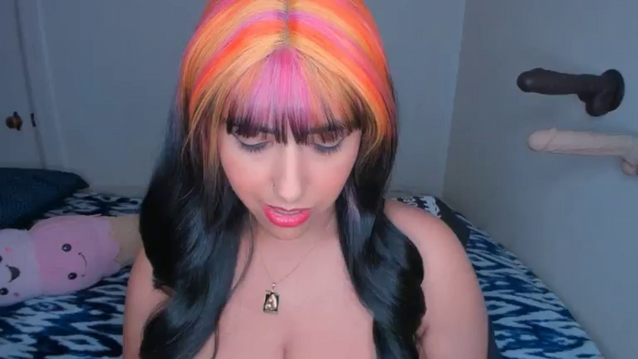 CurvyKisses