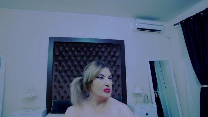 KiraLeila