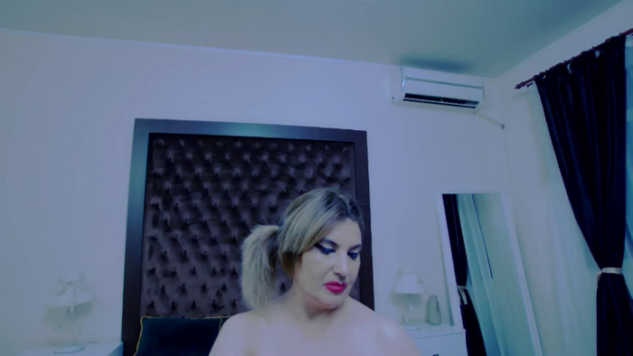 KiraLeila