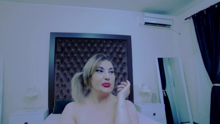 KiraLeila