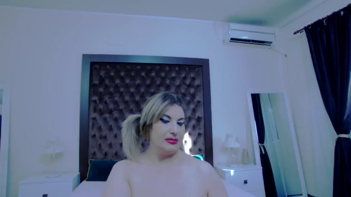 KiraLeila